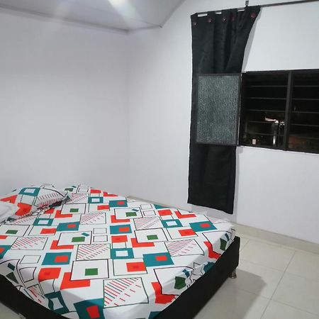 Hotel Low Cost La Dorada Exterior foto