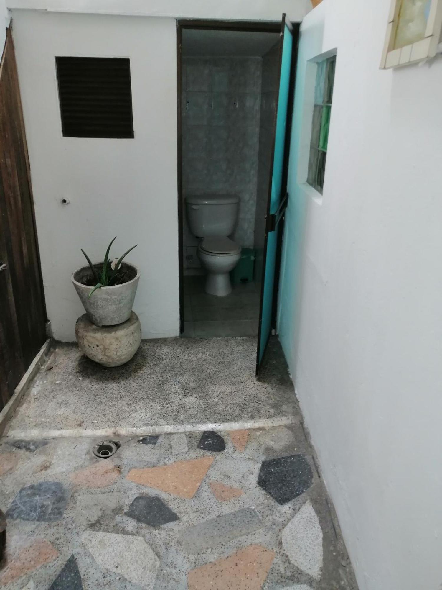 Hotel Low Cost La Dorada Exterior foto